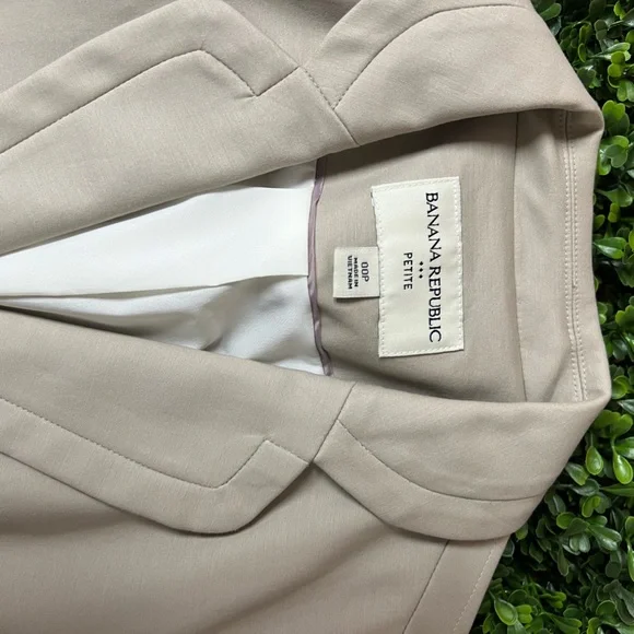 Banana Republic Women's Petite Taupe Blazer Jacket 00P - Picture 5 of 8